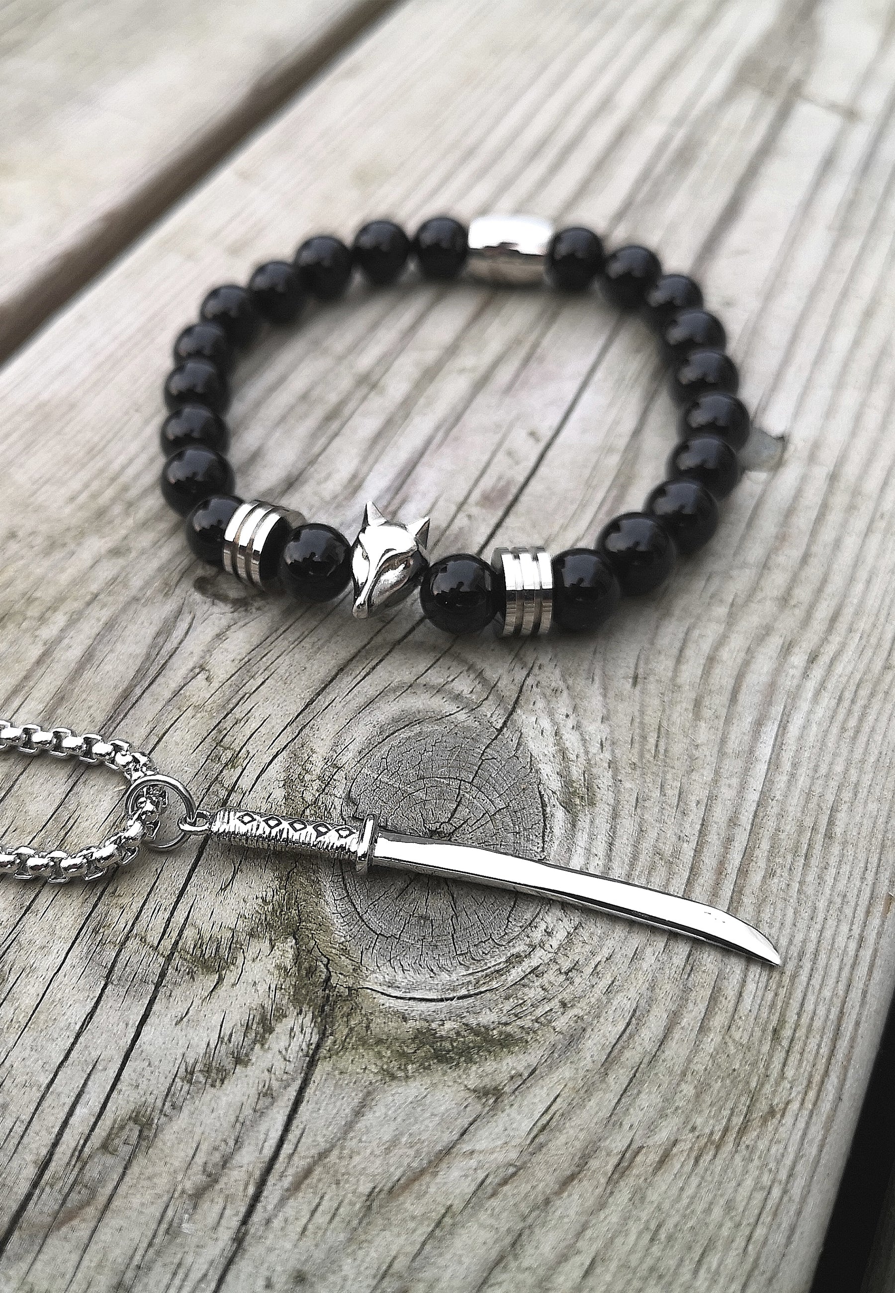 AK-B-OBS-06-Akitsune-Obsidian-Beaded-Bracelet-Fox-Silver-Black-Mood