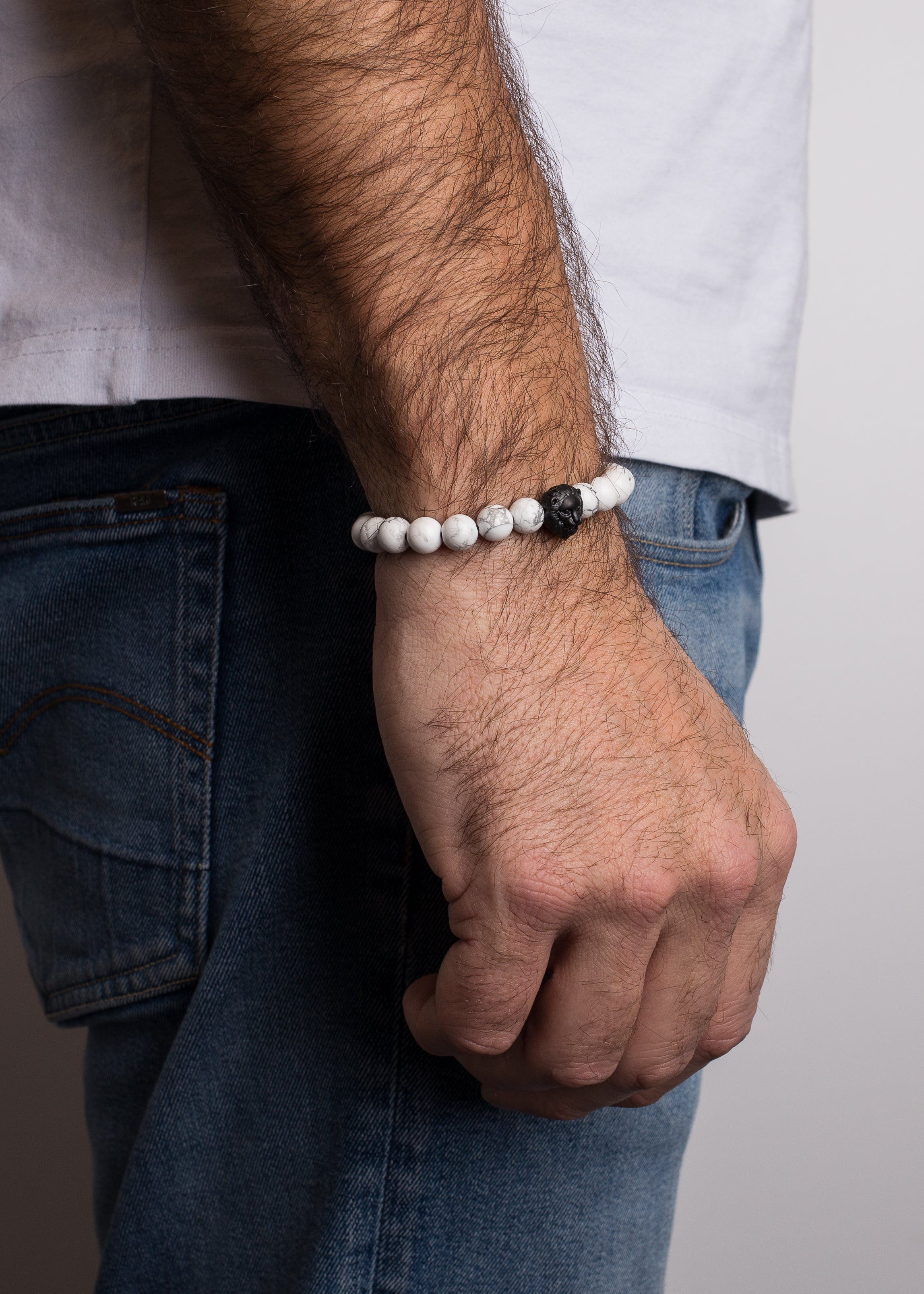 AK-B-REG-08-Akitsune-Regis-Beaded-Bracelet-Mens-Beads-Lion-White-Marble