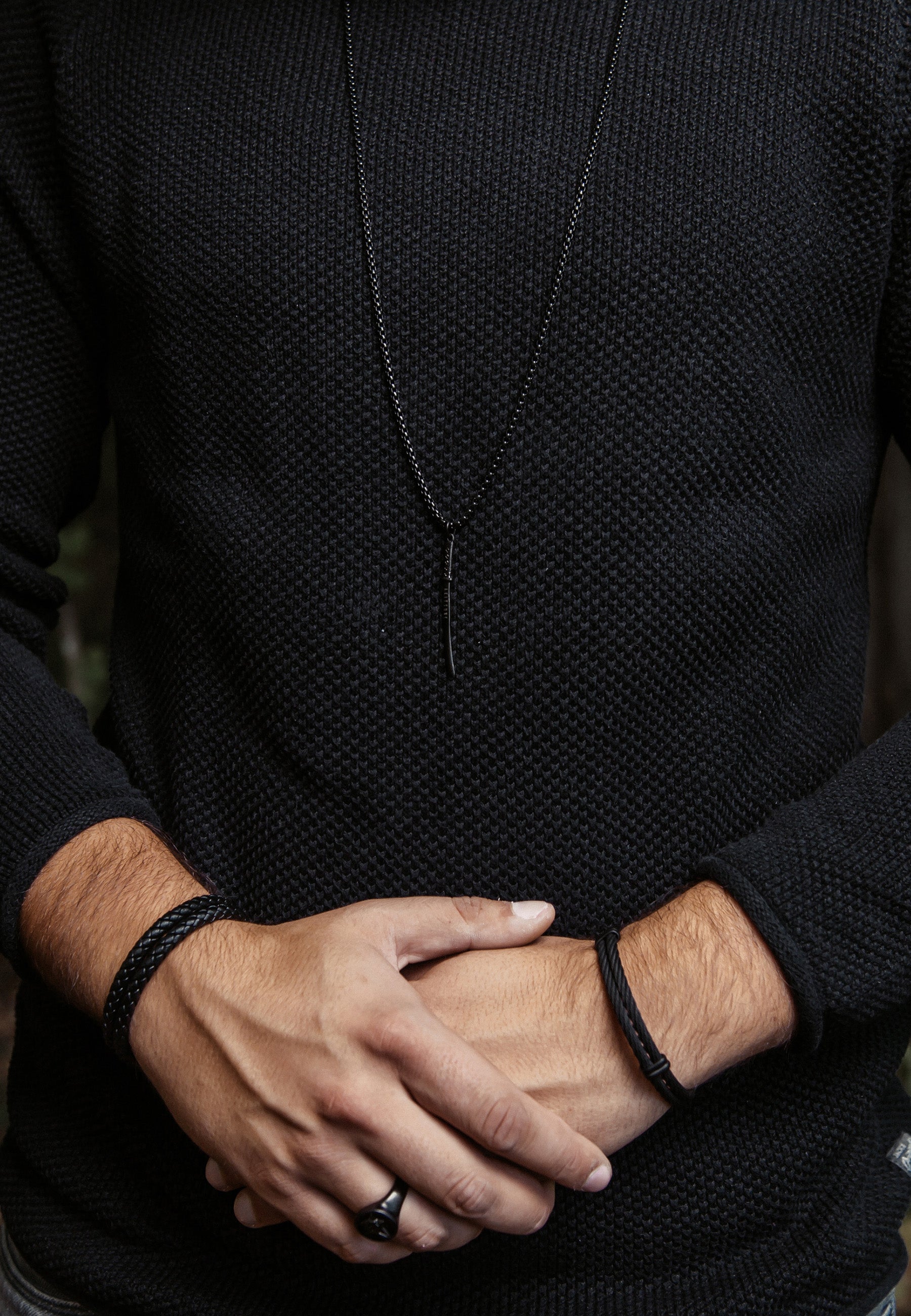 AK-PEN-GLA-01-Akitsune-Gladius-Pendant-Kantana-Black-Mood-SwordVPeOnxJkGWDfi