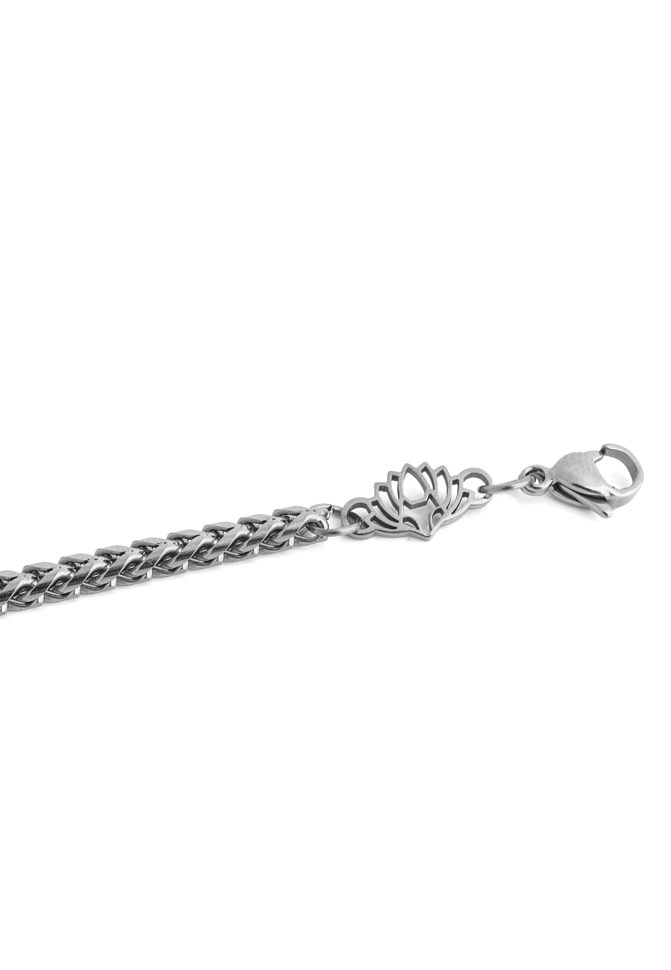 Akitsune-Franco-Chain-Bracelet-Silver-3mm-Lobster-Details-Clasp
