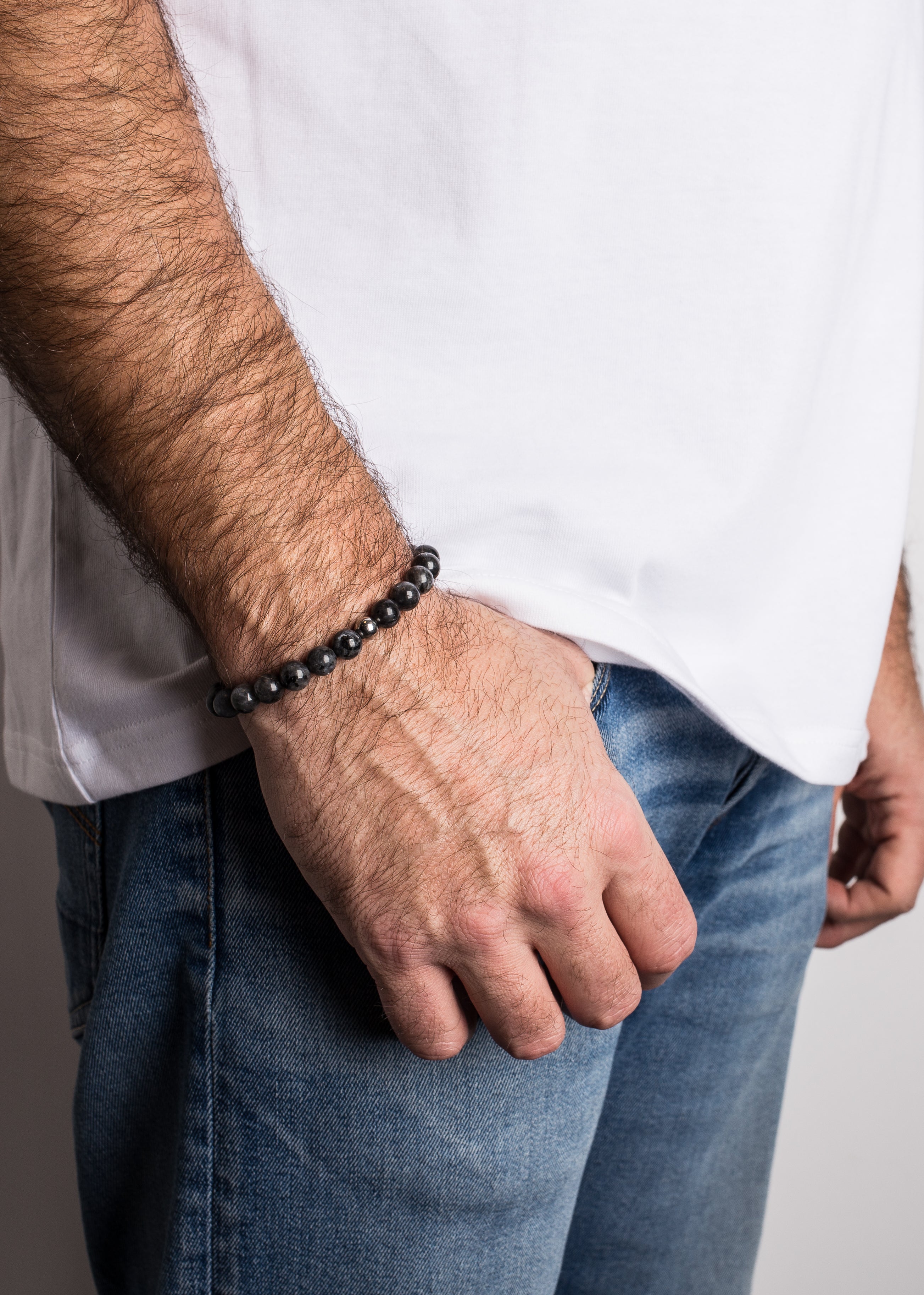 Akitsune-Globae-Beaded-Bracelet-Quarzite-6