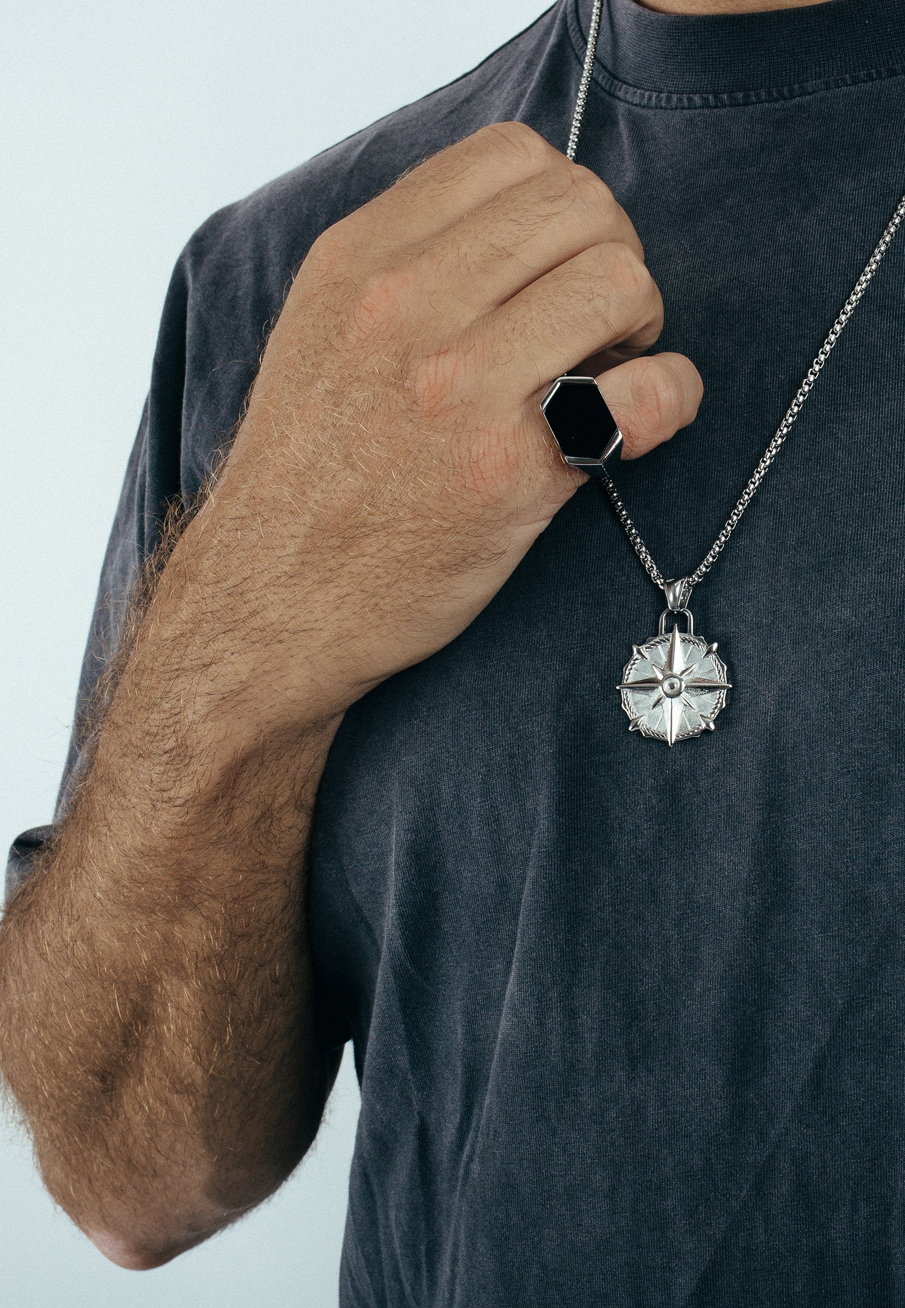 Akitsune-Guidance-Pendant-Silver-Compass-North-Star-Model-2