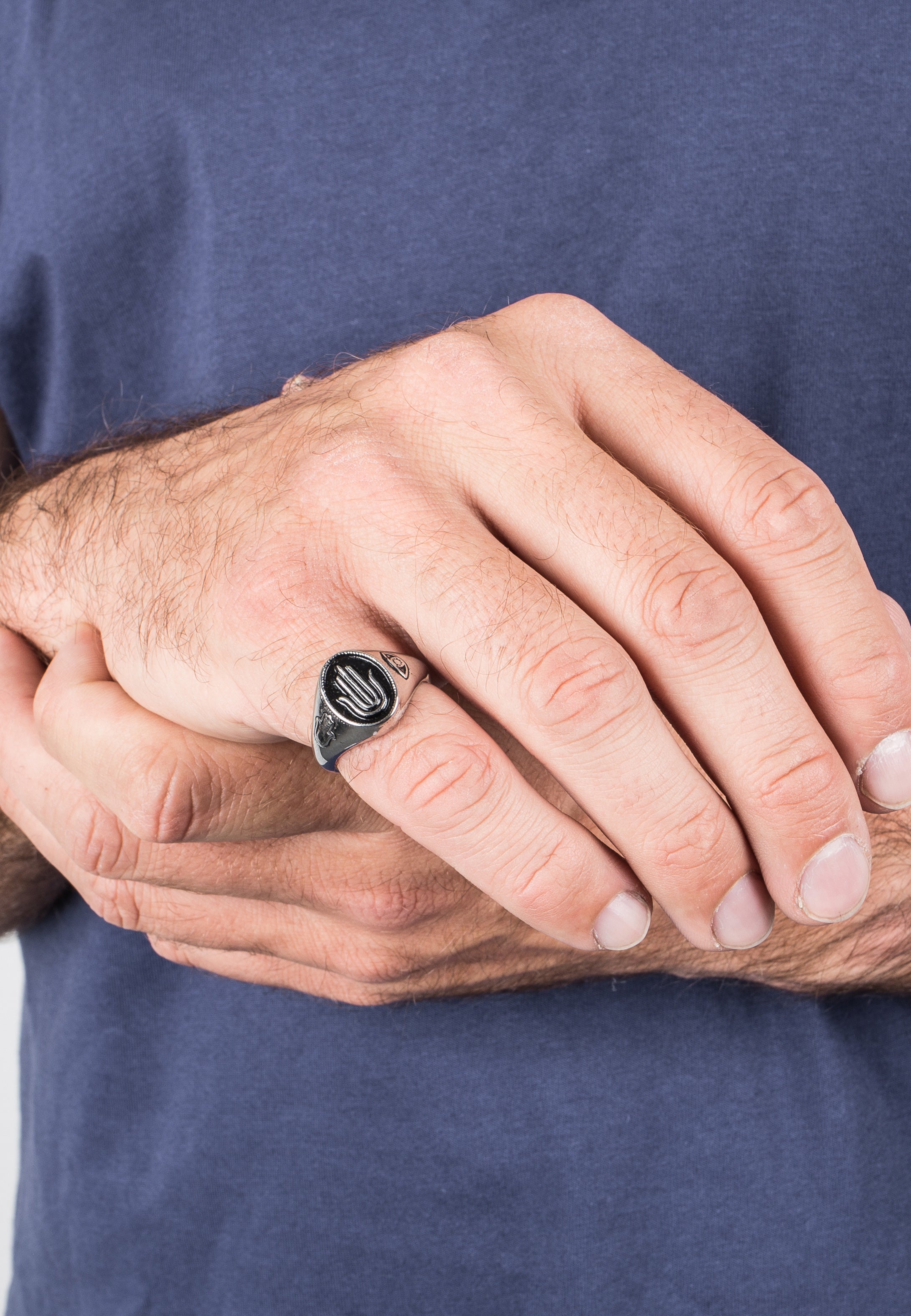 Akitsune-Hamsa-Ring-Hand-of-Fatima-Men-Women-Silver-Model-4