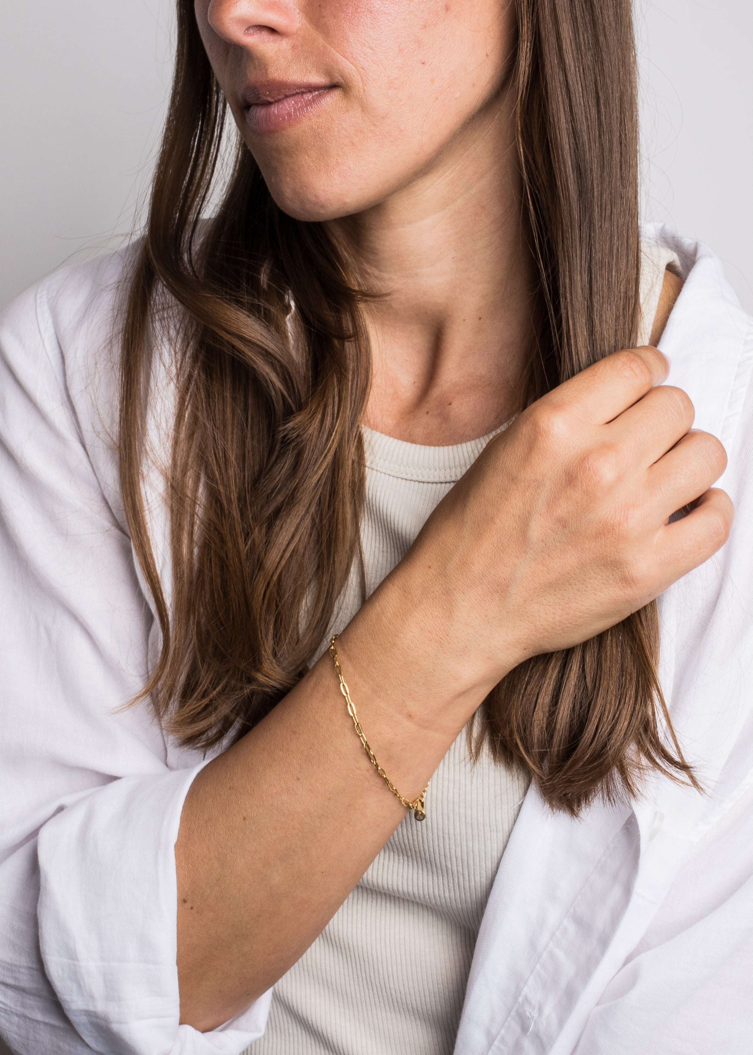 Akitsune-Hope-Bracelet-Gold-Model-2