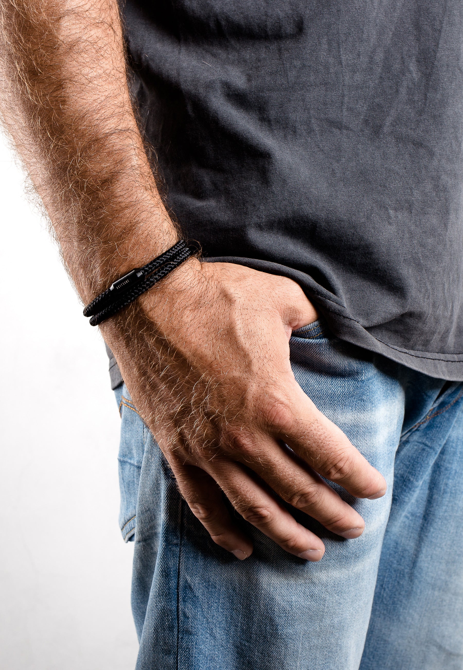 Akitsune-Mare-Nylon-Bracelet-Matte-Black-Black-Model