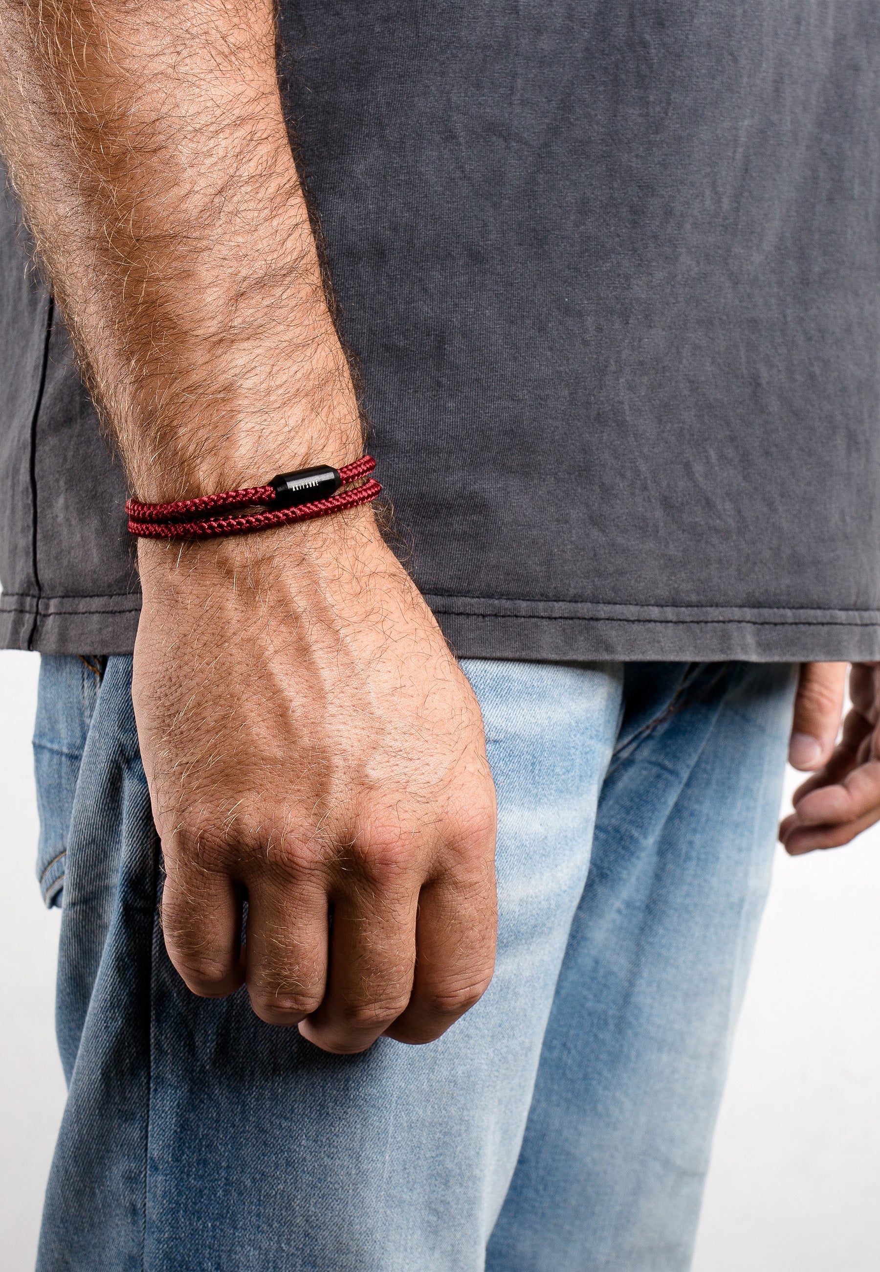 Akitsune-Mare-Nylon-Bracelet-Matte-Black-Maroon-Model-2