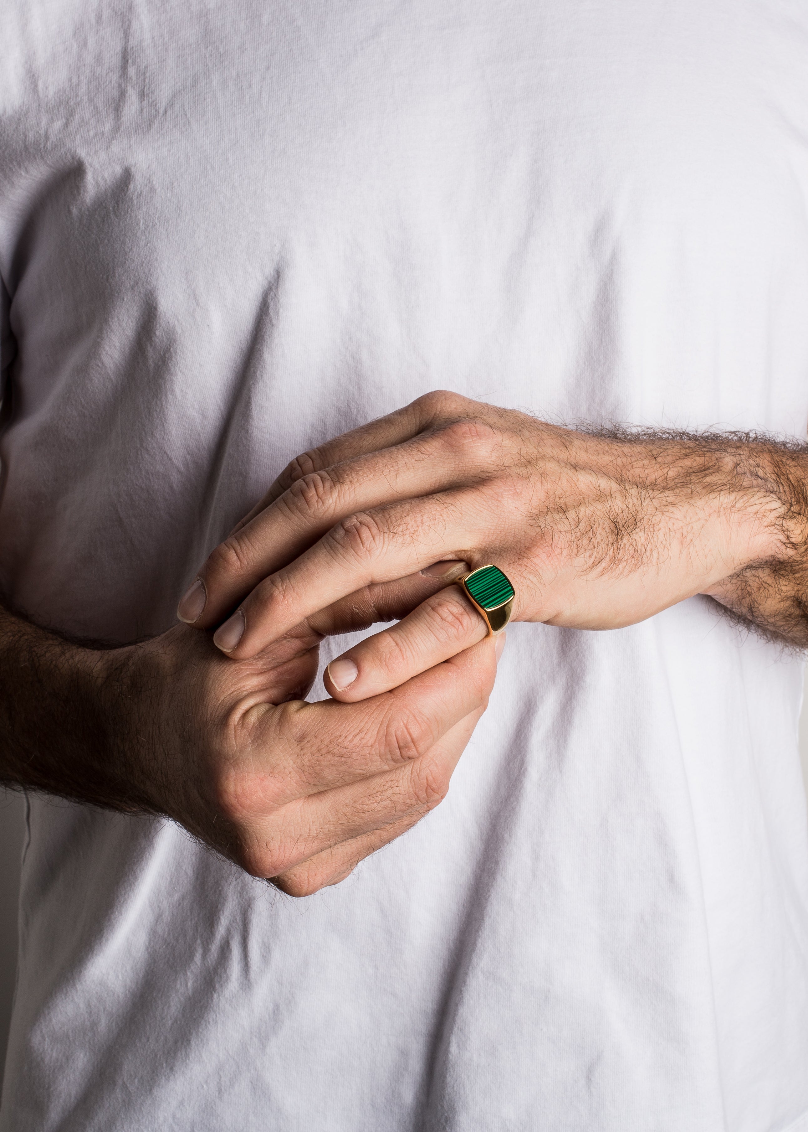 Akitsune-Opul-Ring-Gold-Malachite-Green-Model-2