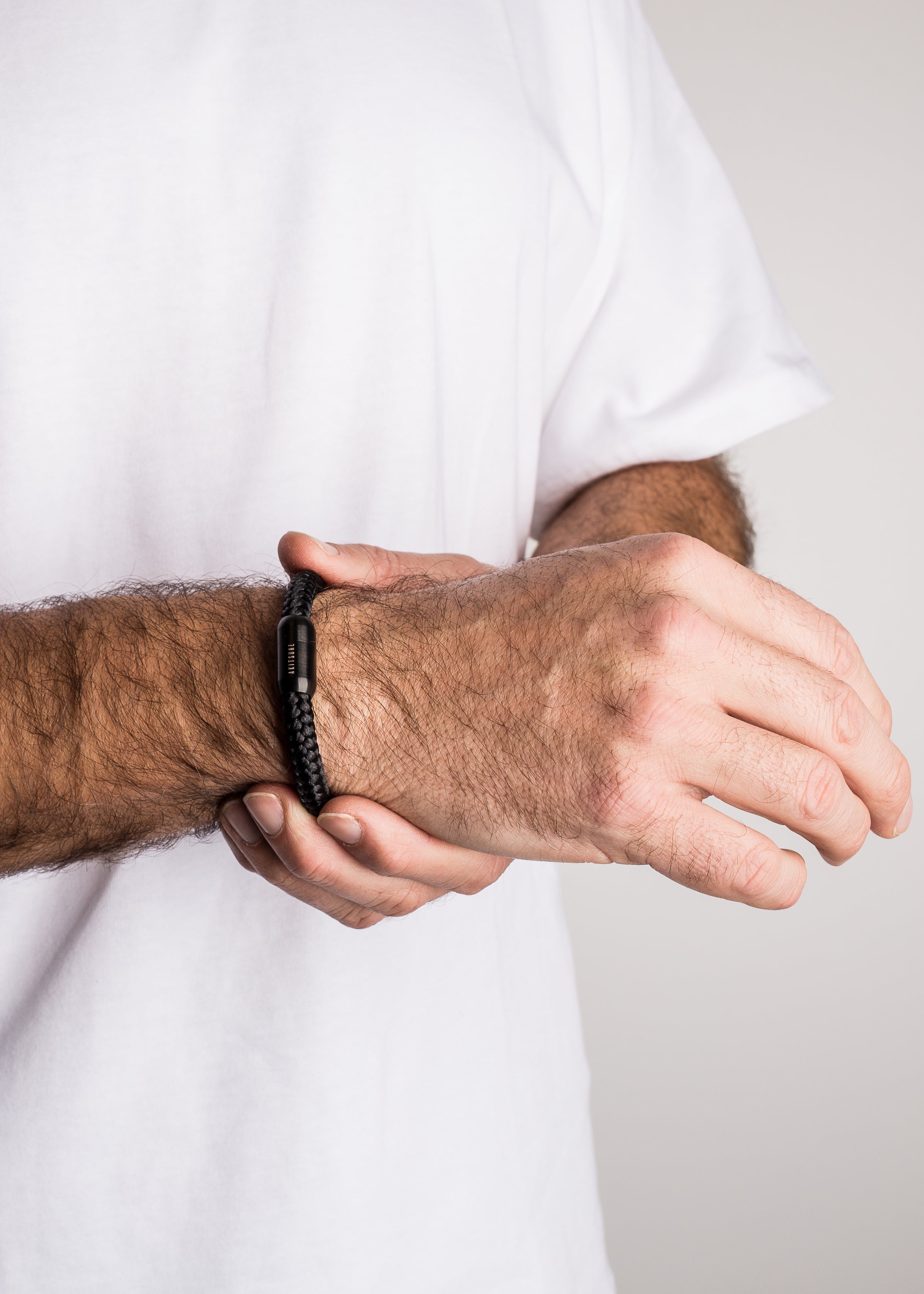 Akitsune-Portus-Bracelet-Matte-Black-Black-9