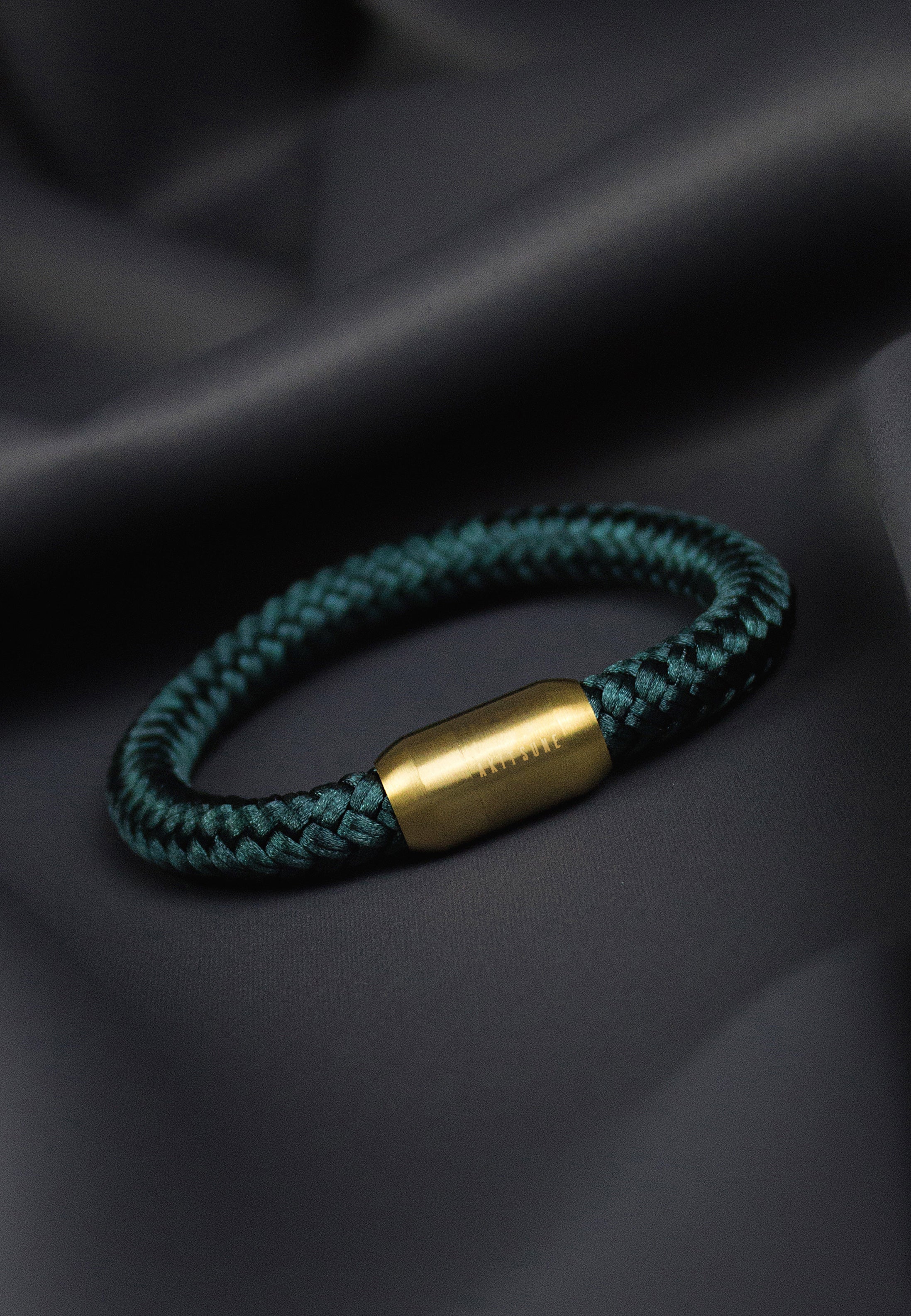 Akitsune-Portus-Nautical-Rope-Bracelet-Matte-Gold-Green-Velvet