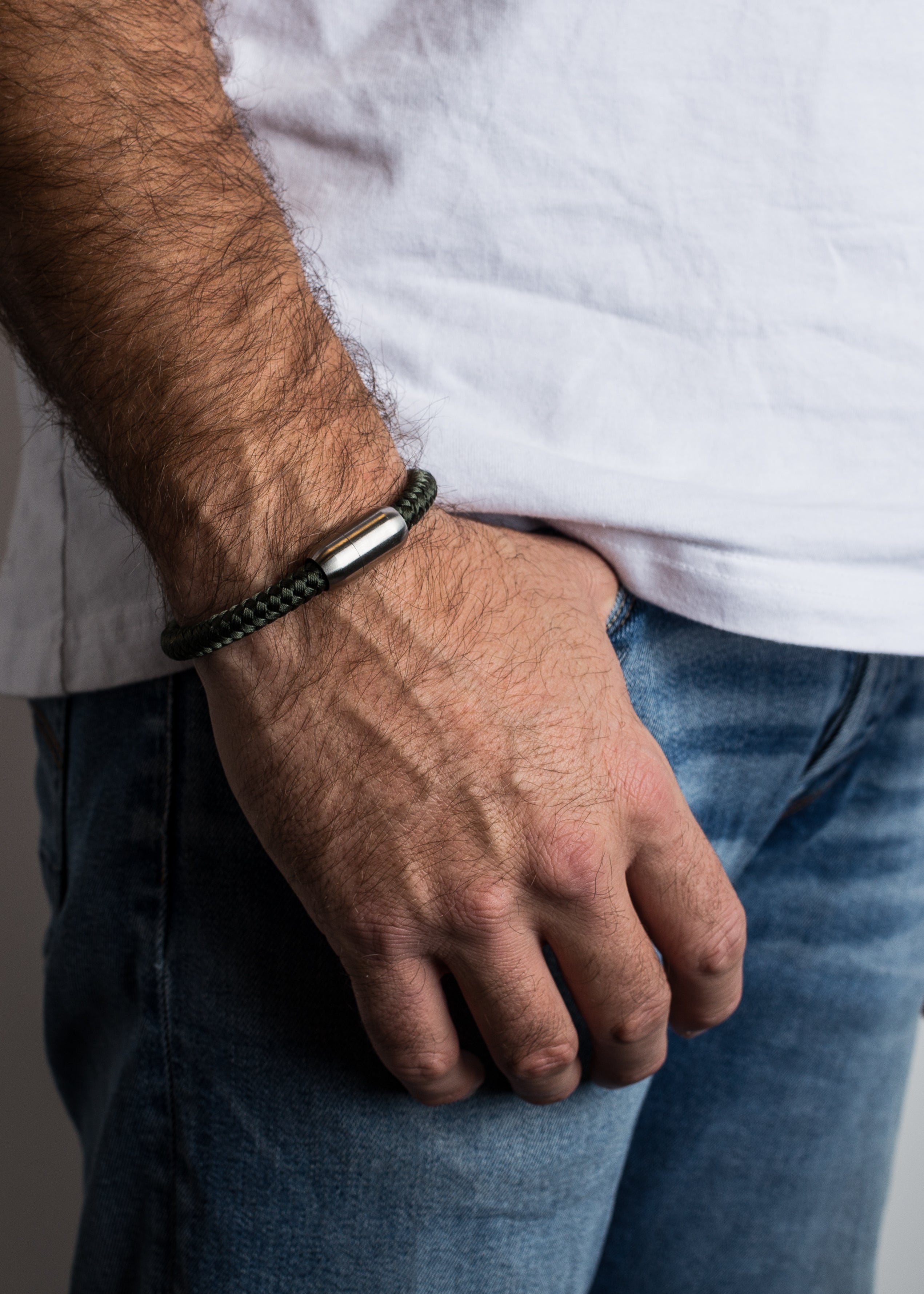 Akitsune-Portus-Nautical-Rope-Bracelet-Matte-Silver-Olive-1