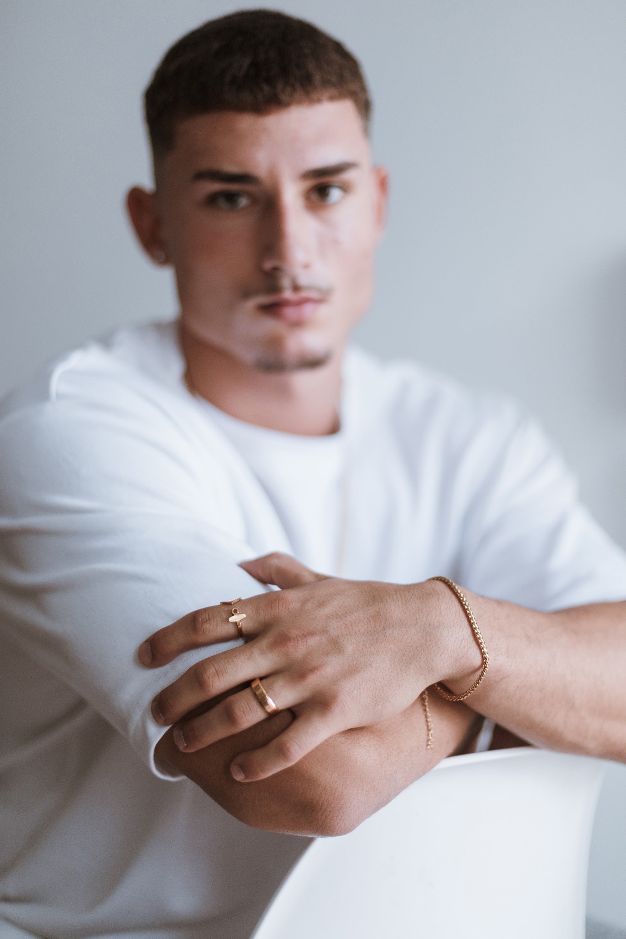 Akitsune-Purus-Minimalistic-Ring-Gold-Modelv3AEz83OYr7vn