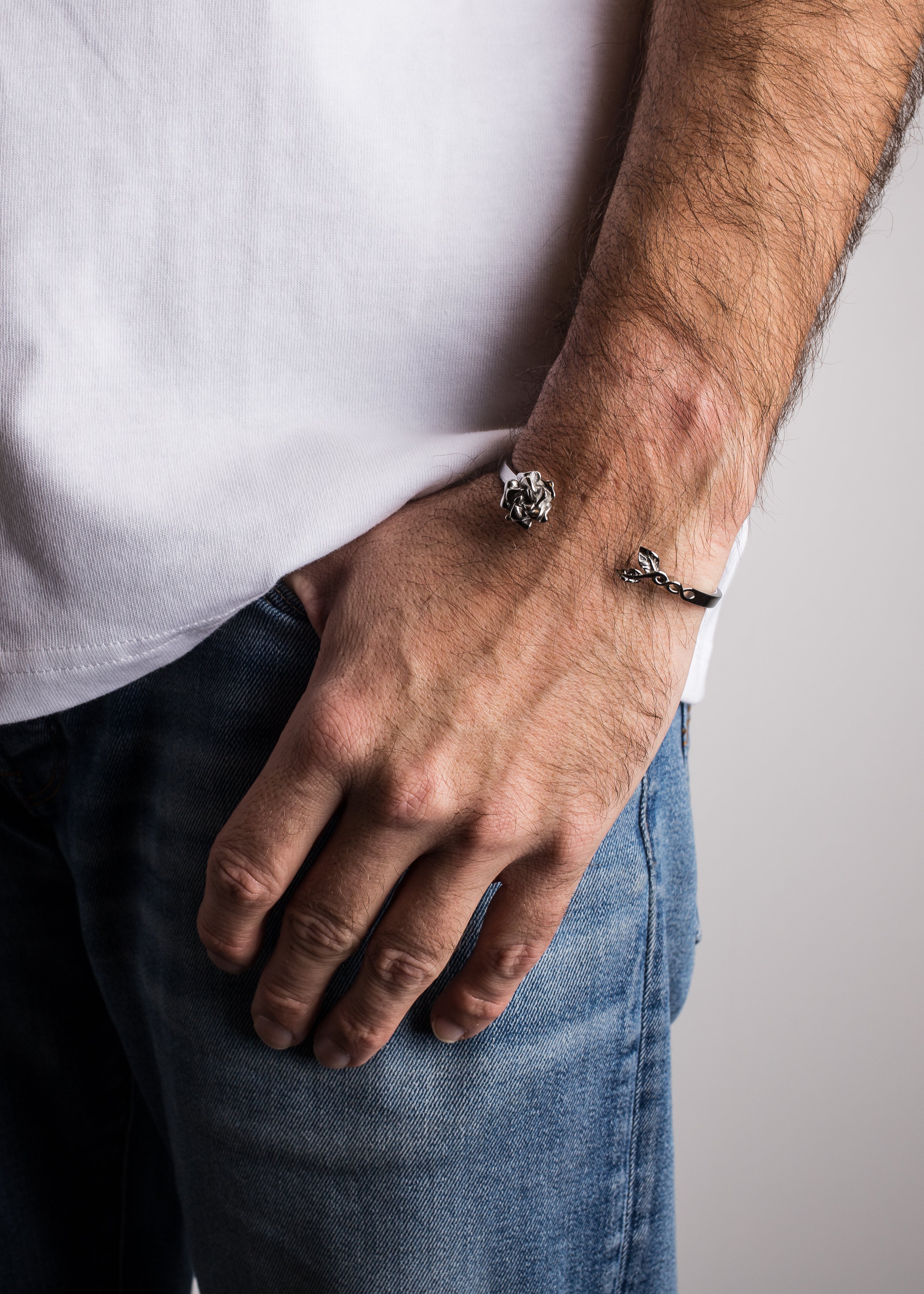 Akitsune-Rosa-Bangle-Bracelet-Silver-Floral-Slim-10