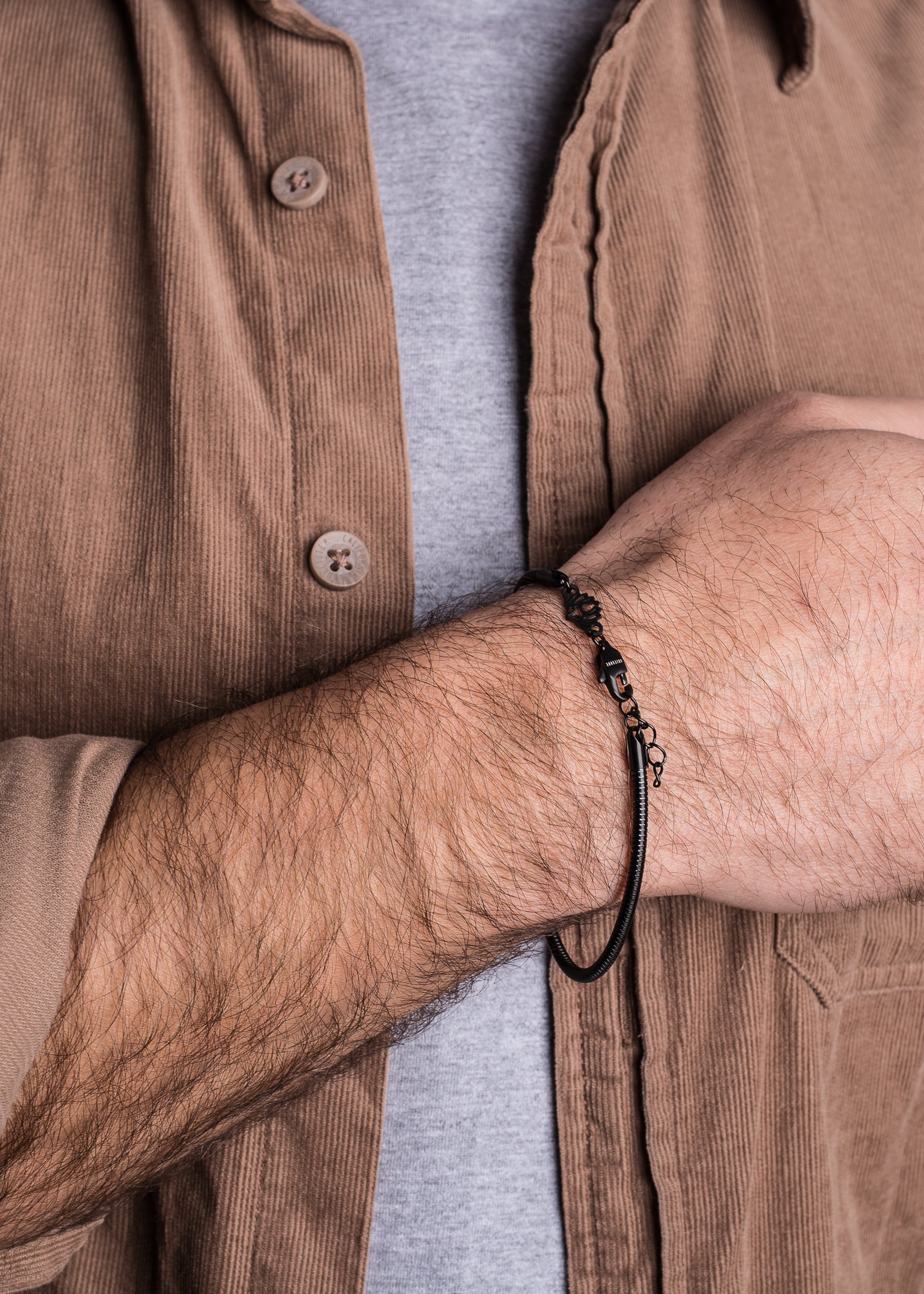 Akitsune-Serpent-Snake-Chain-Link-Bracelet-Matte-Black-3-mm-Model-3