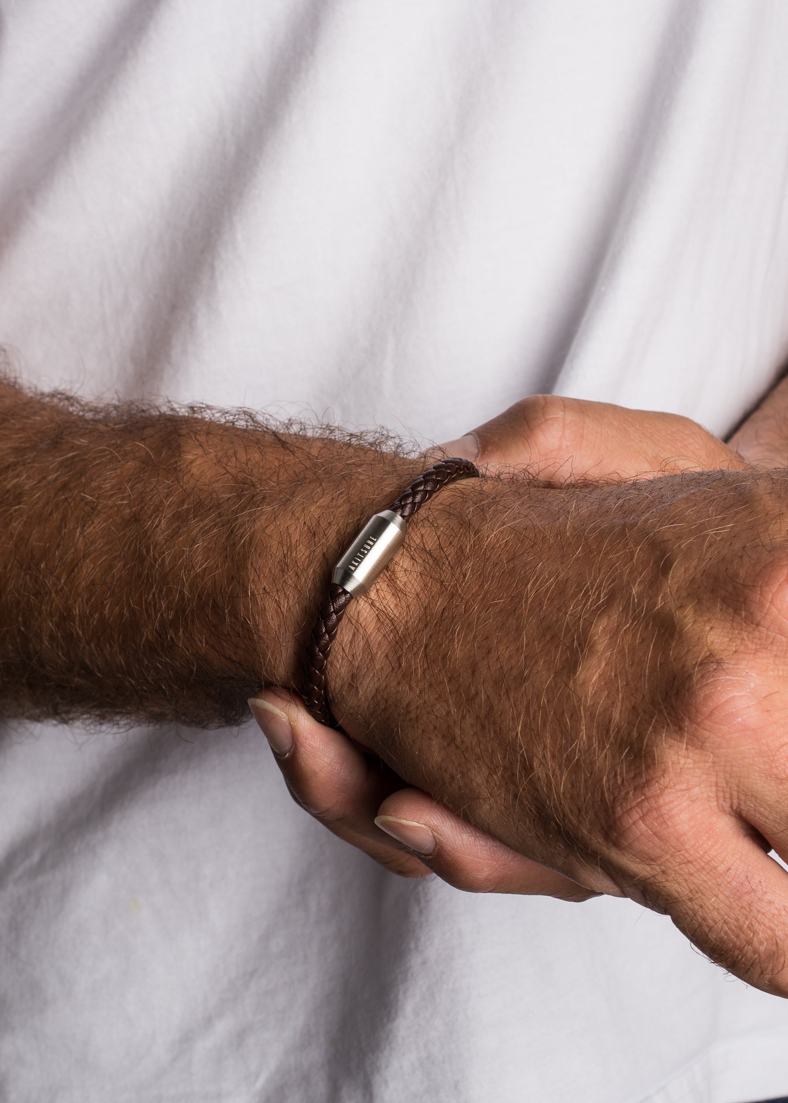 Akitsune-Silva-Leather-Bracelet-Silver-Brown-Model