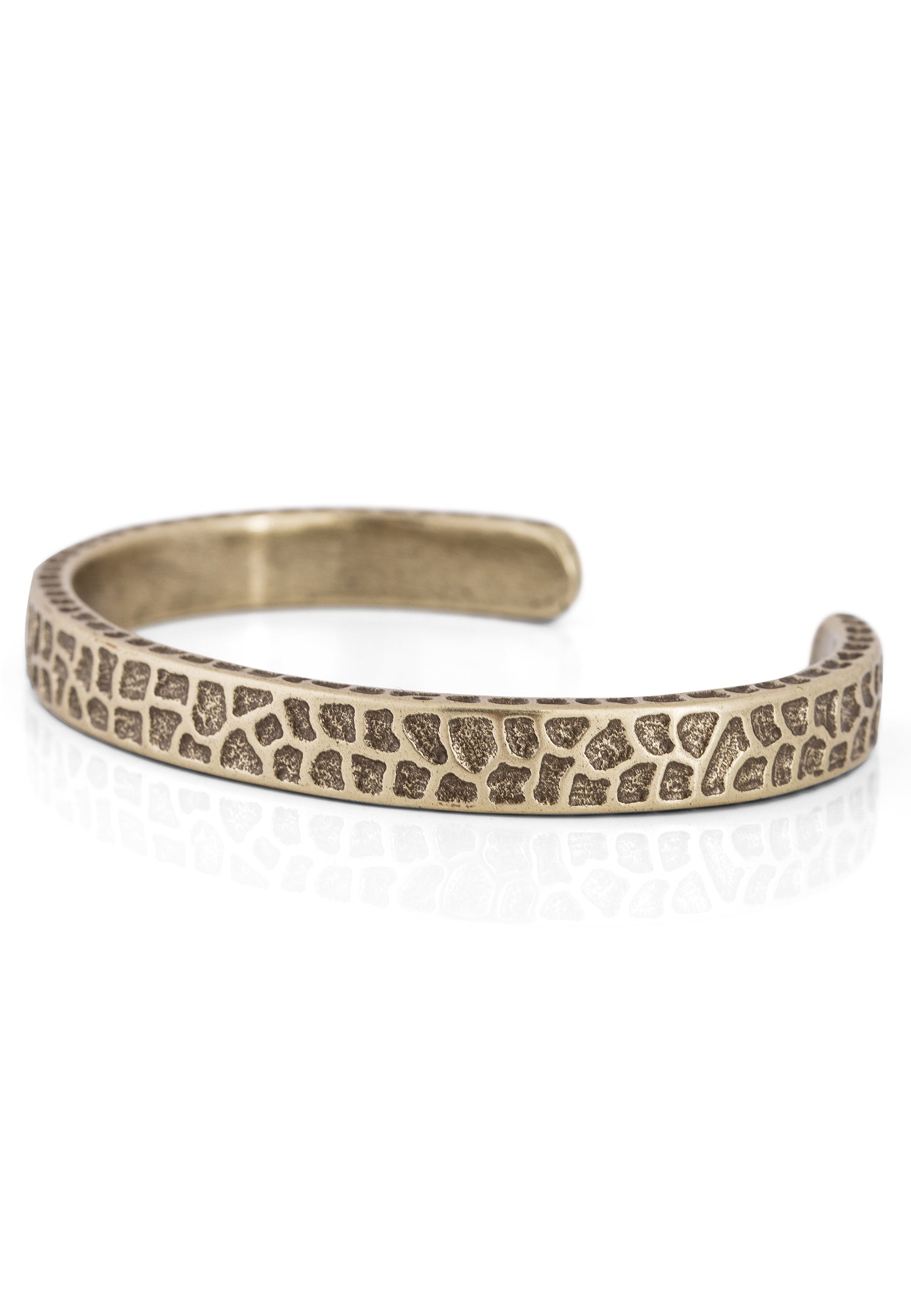 Akitsune-Terra-Bangle-Hammered-Steel-Style-Bracelet-Brass-Front