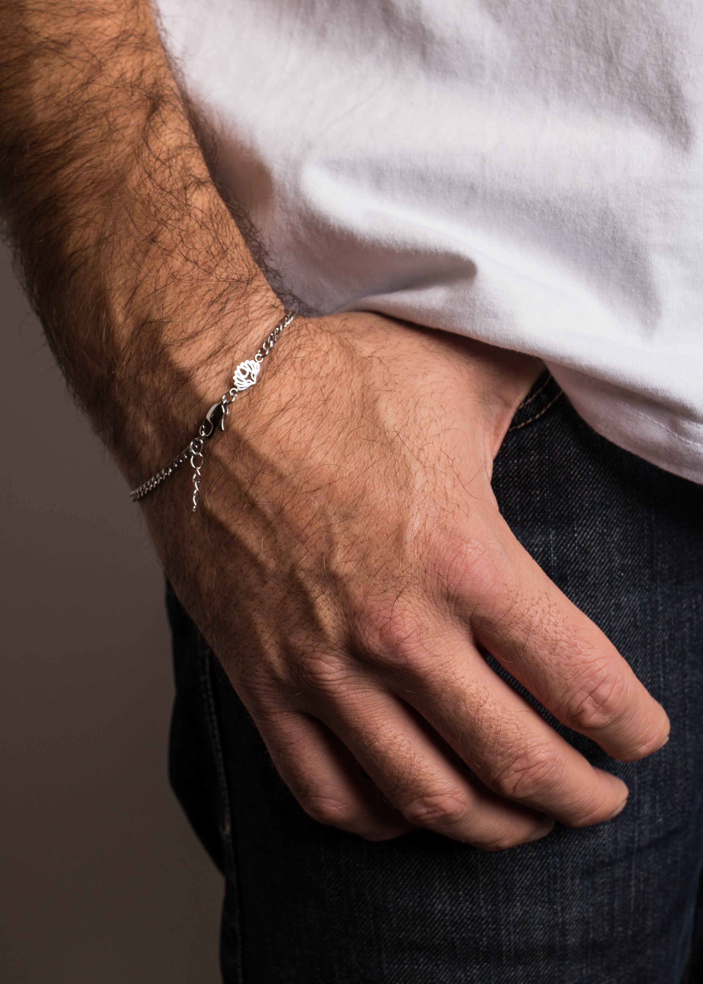 Akitsune-Via-Cuban-Chain-Bracelet-Silver-Model-1