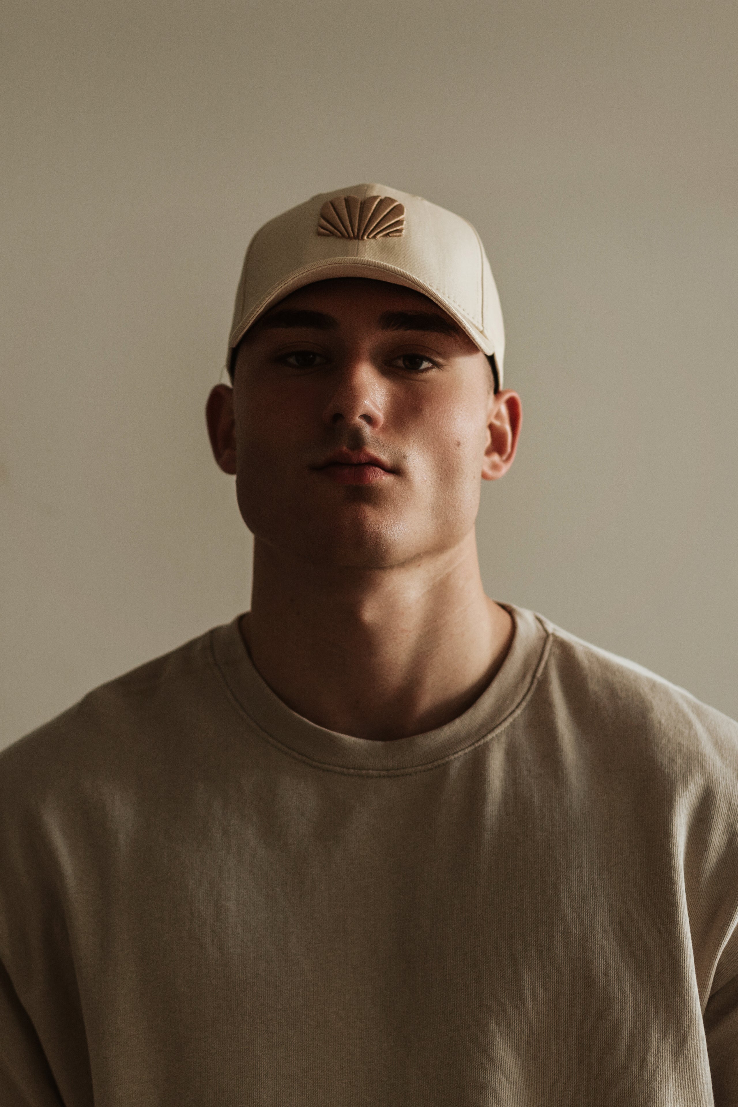 Blackskies-Crest-Baseball-Hat-Desert-Model-3