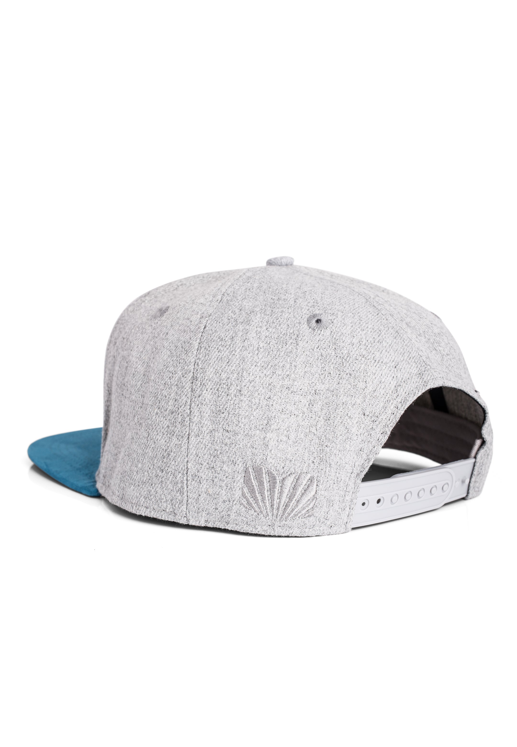 Blackskies-Essentials-Snapback-Cap-Grey-Light-blue-Light-blue-3