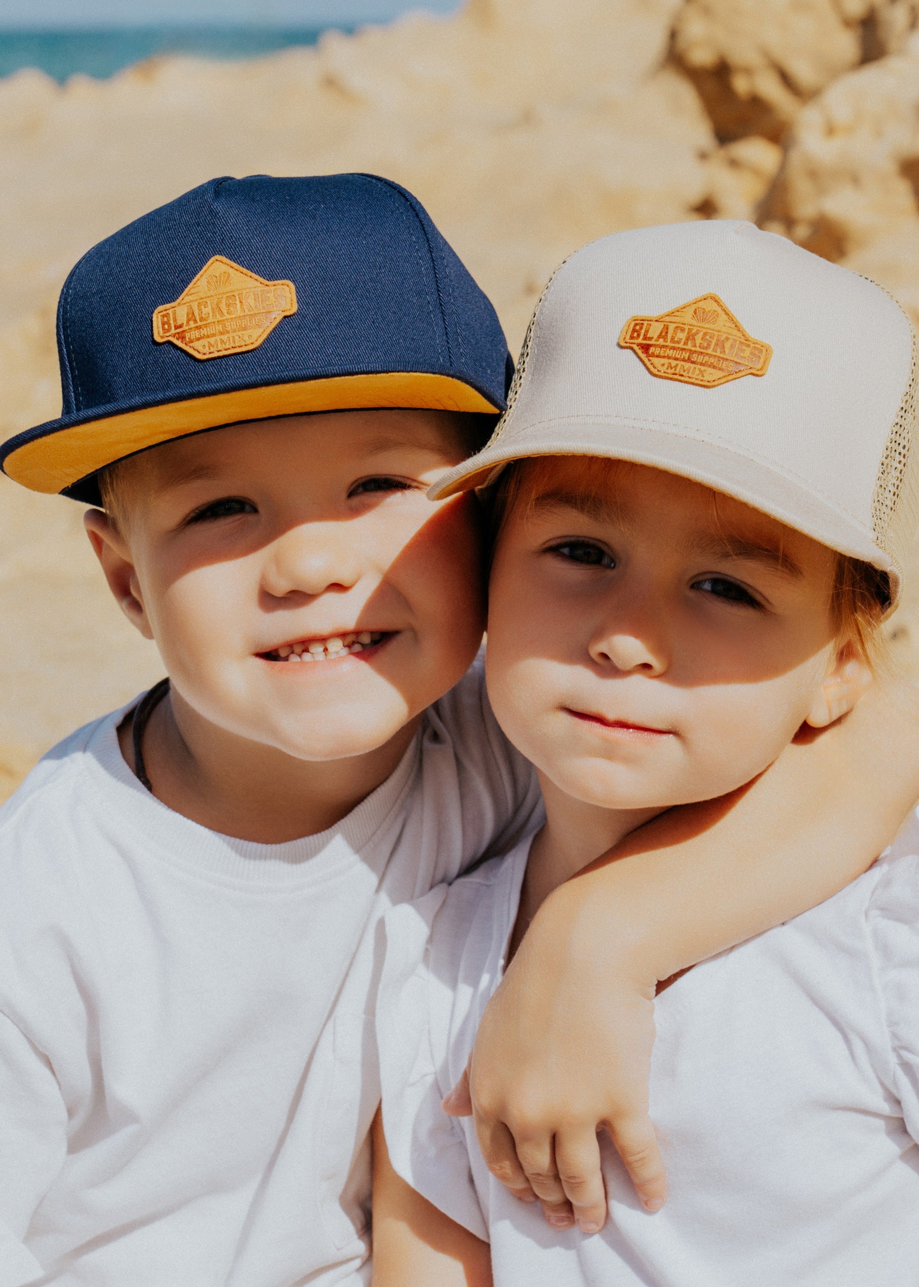 Blackskies-Essentials-Snapback-Kids-Cap-Navy-blue-Navy-blue-Brown-Model