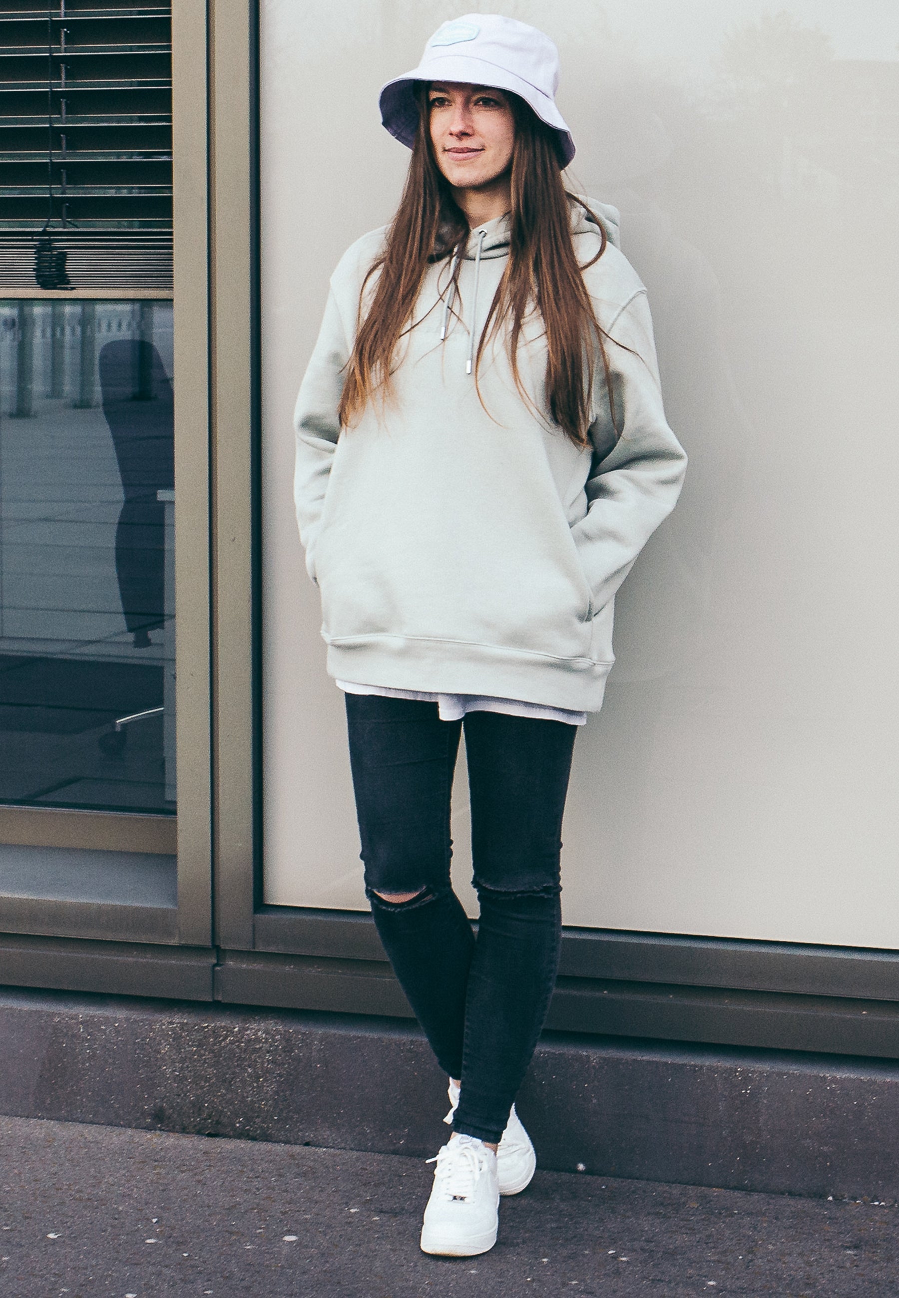 Blackskies-Oasis-Bucket-Hat-Lilac-Mint-Fisher-Hat-Bob-Lovely-Model-4