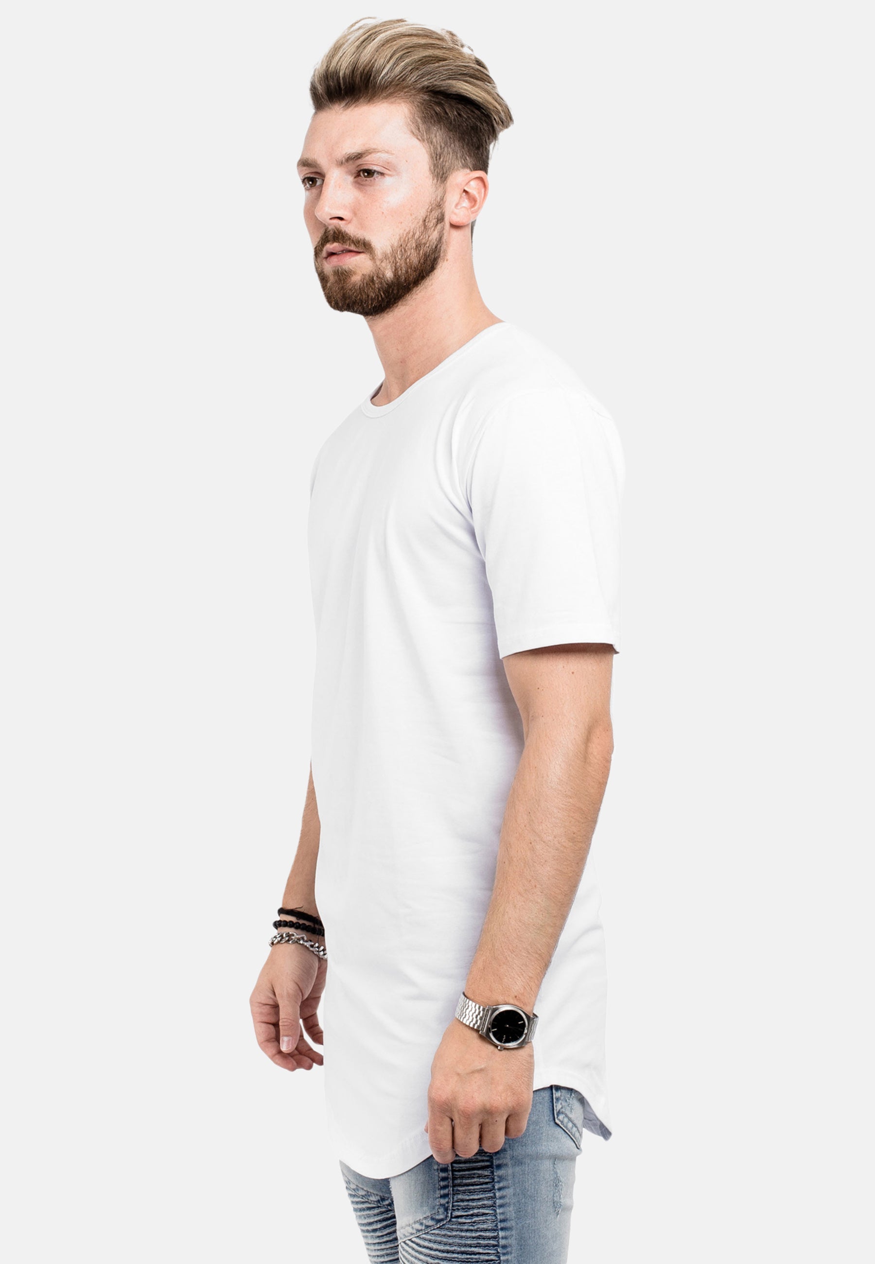 Blackskies-Oversize-Curved-T-Shirt-White-Longshirt-Side