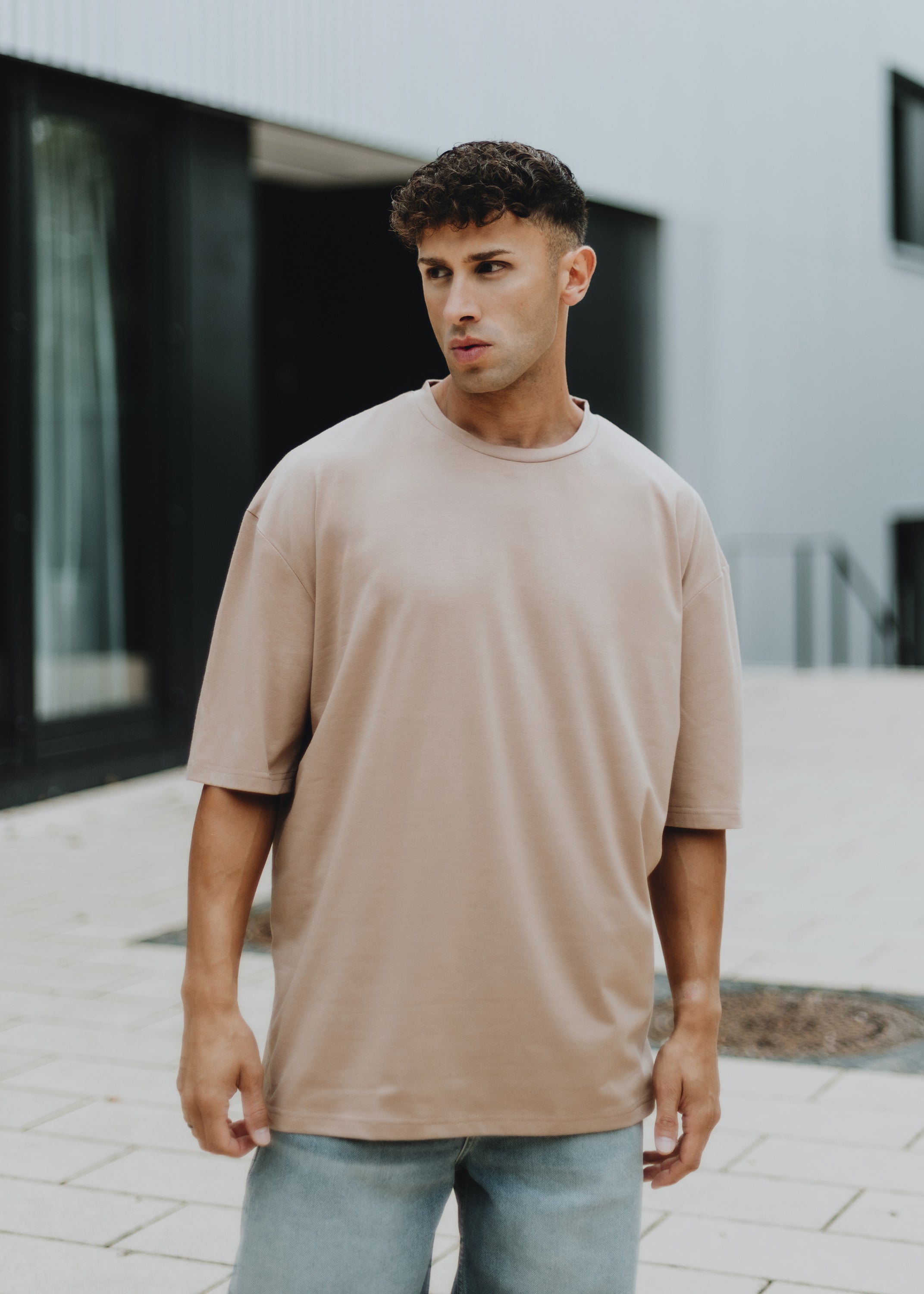 Blackskies-Oversized-T-Shirt-Desert-Men-Model-30JMHAF29Imefa
