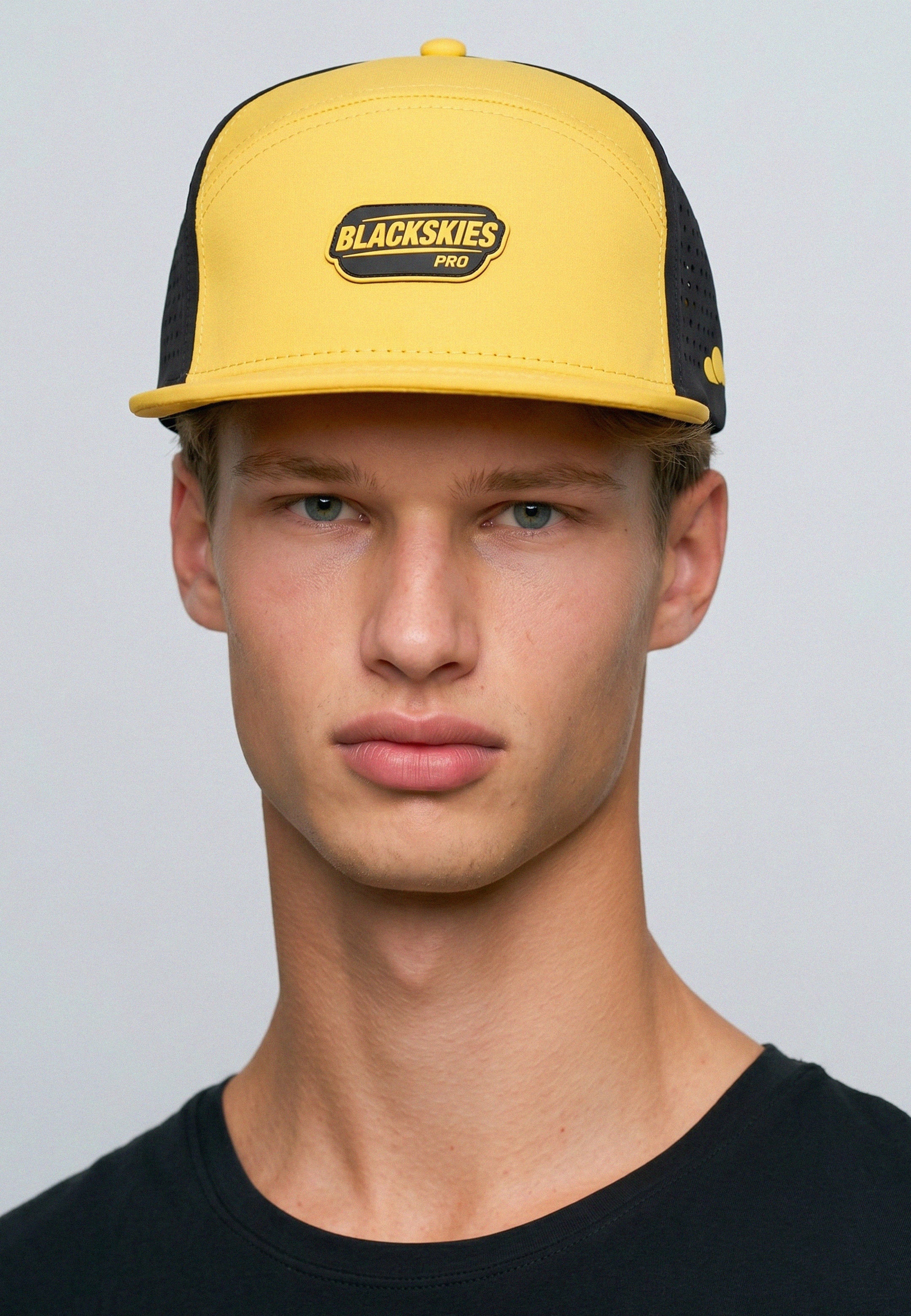Gorra Performance Cap Pro Motion Sport Bee Amarillo