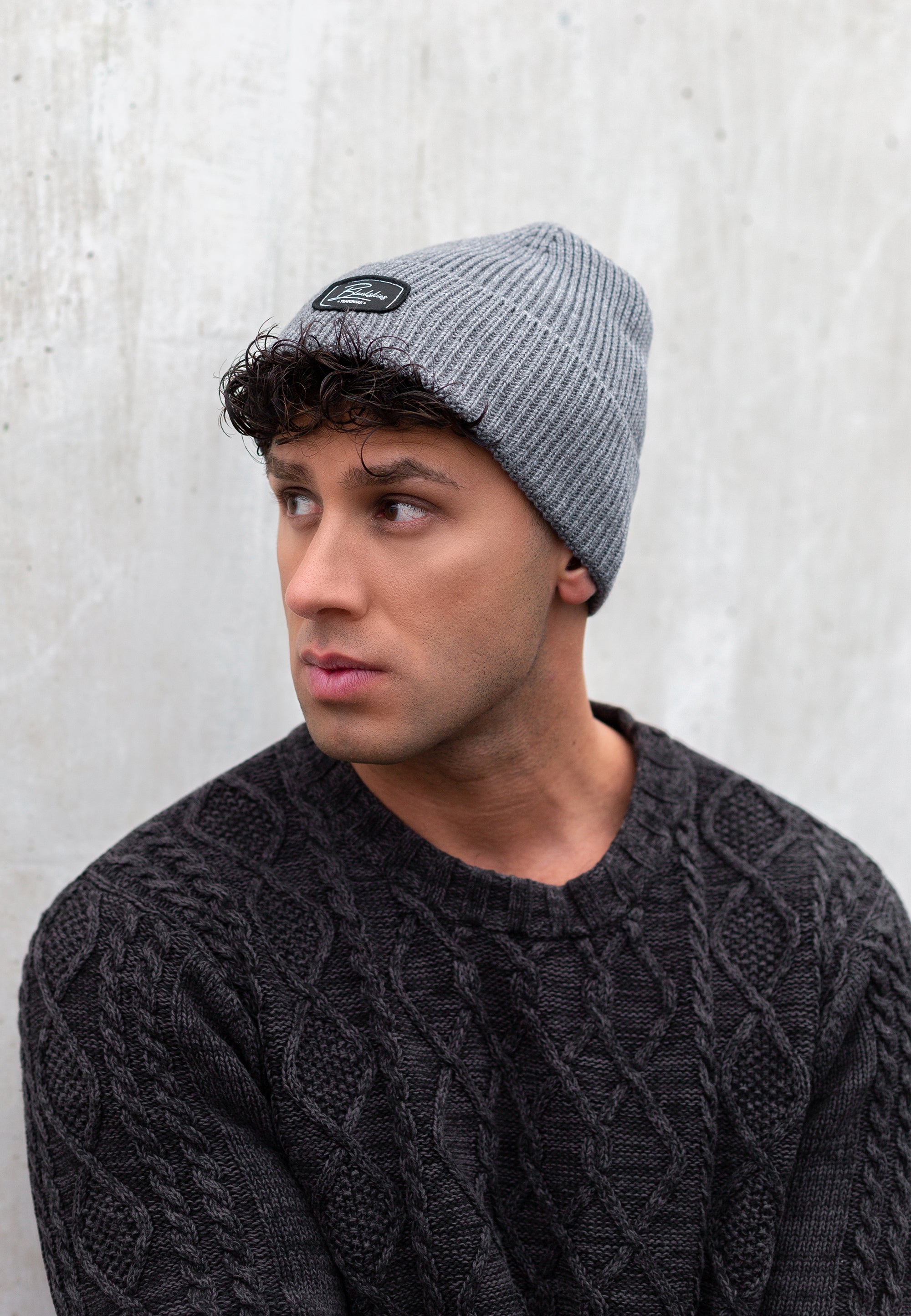 Blackskies-Race-Beanie-Grey-Model