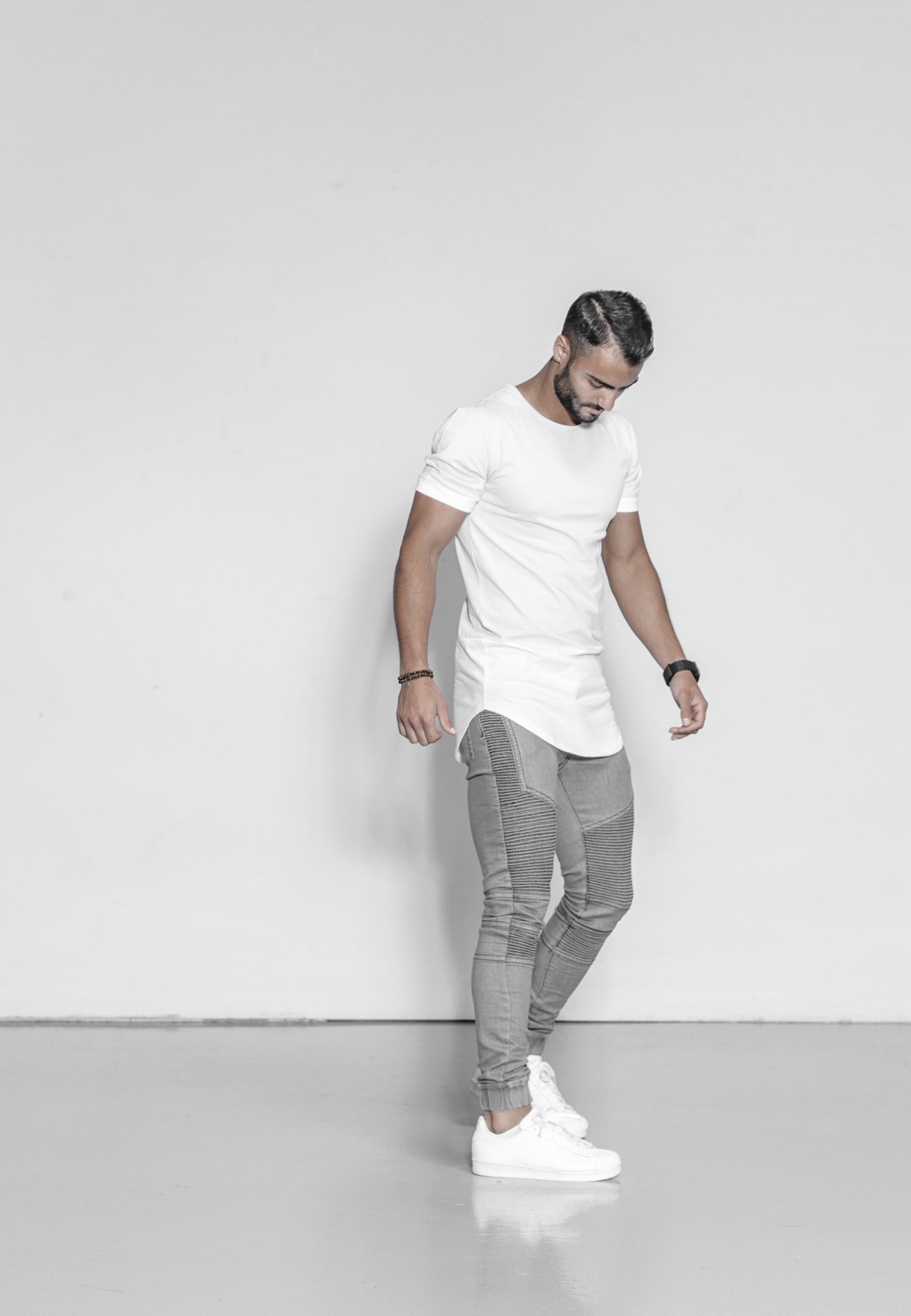 Blackskies-Round-Longline-Round-T-Shirt-White-Model