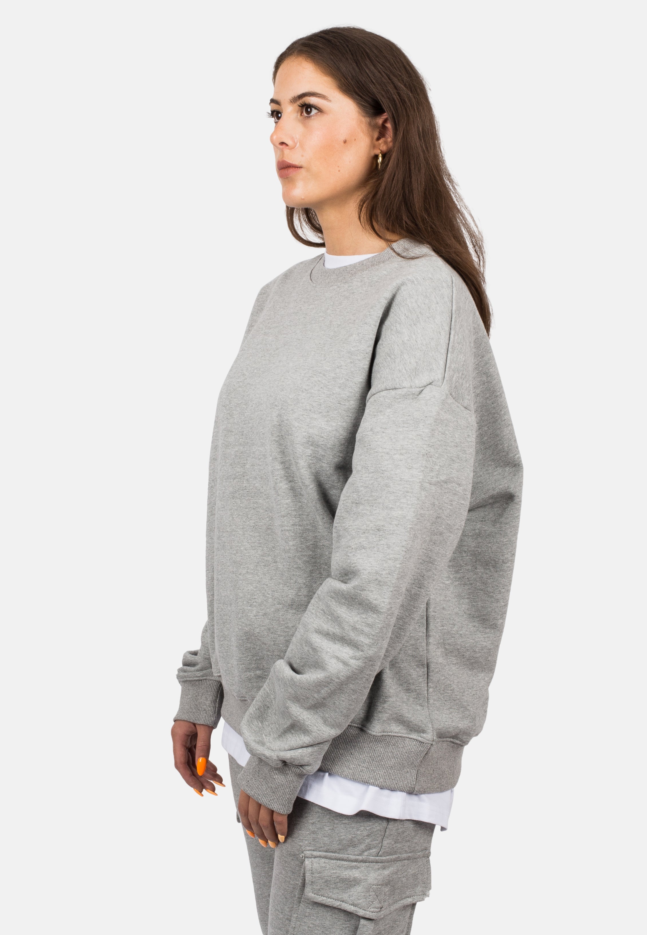 Blackskies-Unisex-Oversized-Heavyweight-Crewneck-Sweater-Heather-Grey-Female-6