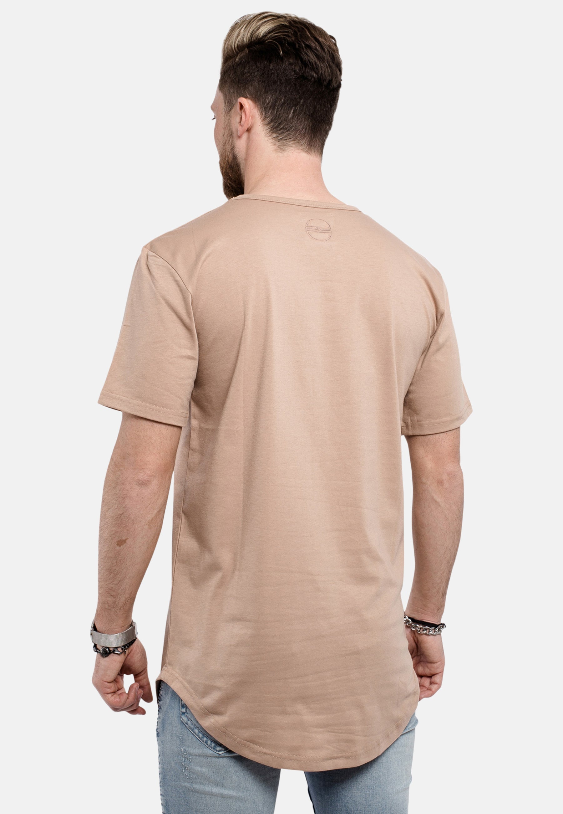 Oversized-Round-T-Shirt-Desert-Back